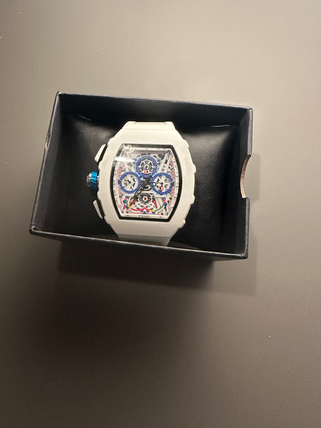 ONOLA watch